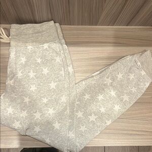 Alternative Set Gray and White Star Print Track Pants and sweatshirt